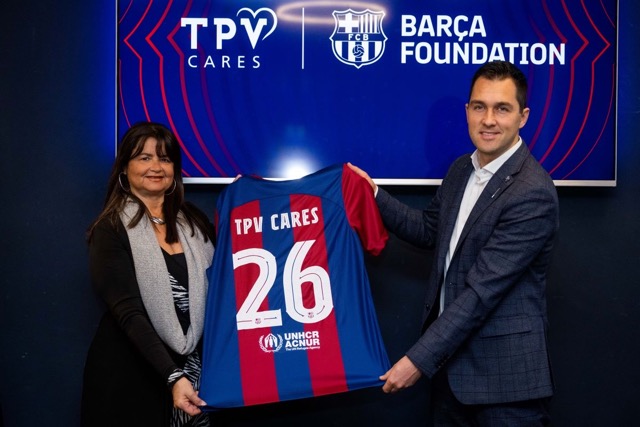 TPV Cares FC Barca Signing Stefan van Sabben + Victoria Orellana Medium
